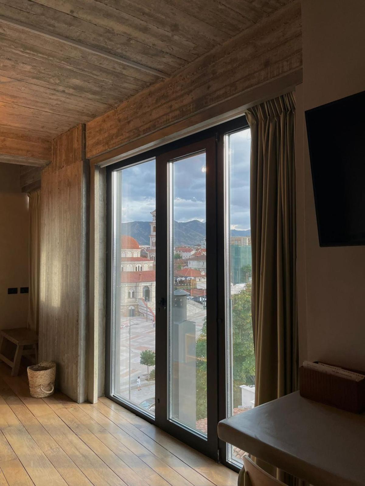 In Gallery Hotel & Spa Korce Exterior photo