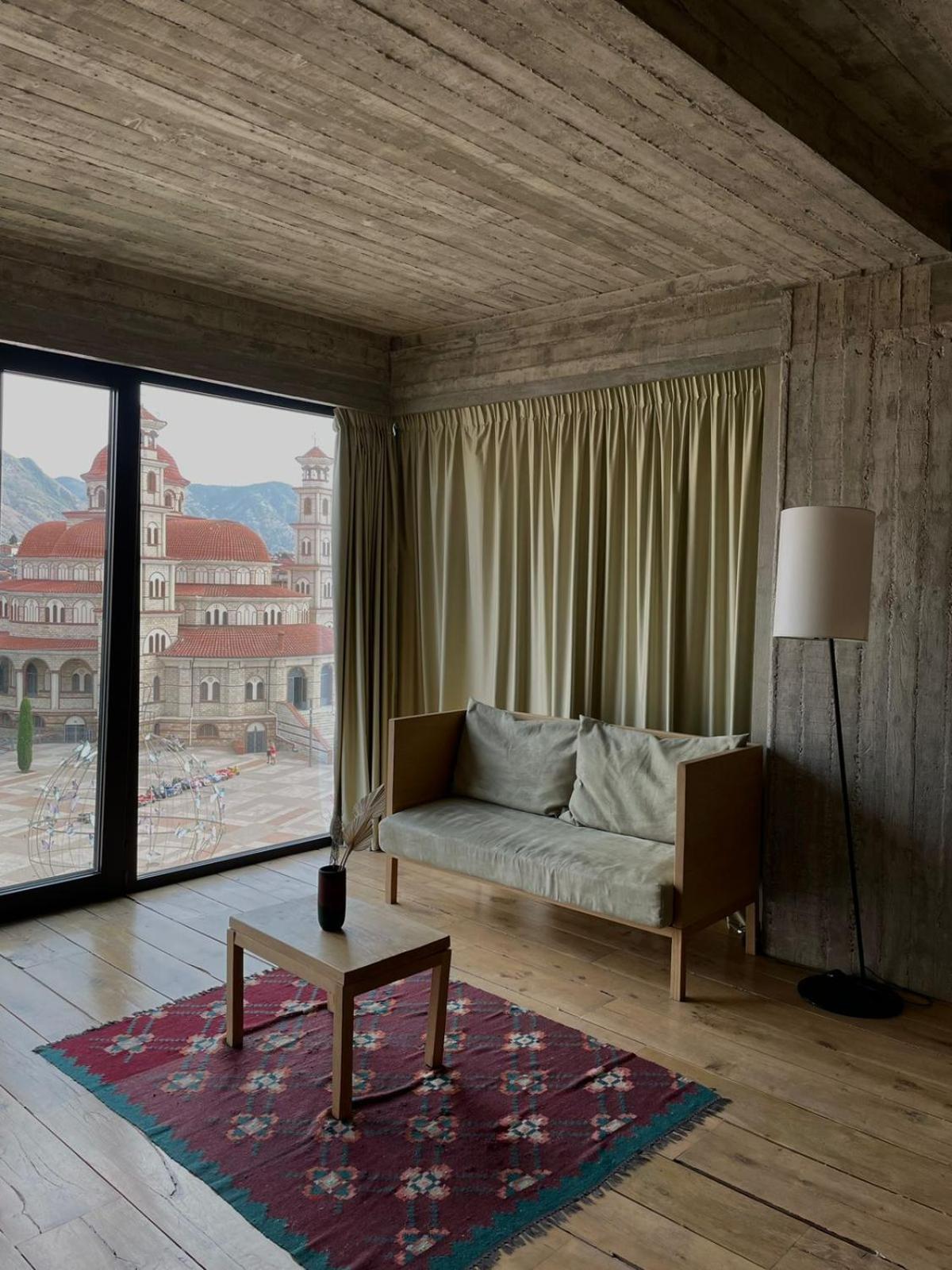 In Gallery Hotel & Spa Korce Exterior photo