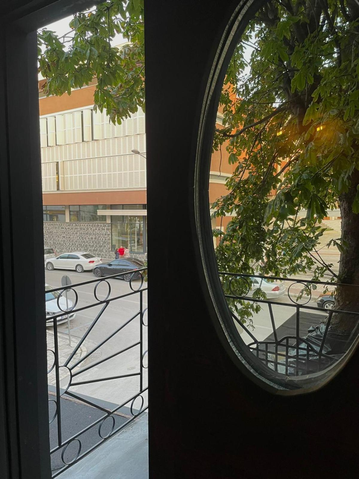 In Gallery Hotel & Spa Korce Exterior photo